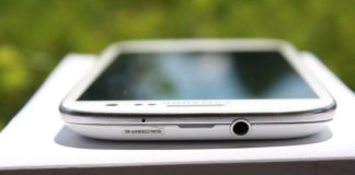 Samsung Galaxy S4 Screen Rumored To Blow Away iPhone Retina Display