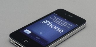 Vodafone UK Warns iPhone 4S Users To Avoid iOS 6.1