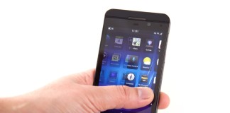 BlackBerry Z10 More Expensive Than iPhone Off Contract