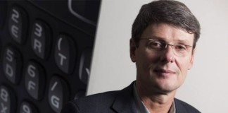 BlackBerry CEO Thinks Tablets Are Dying And That BlackBerry Will Surpass Apple