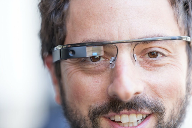 Facebook, Twitter, CNN, Tumblr And Other Apps Unveiled For Google Glass At Google I/O