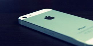Apple Again Considering Bigger iPhone Screens, Cheaper Models In Different Colors?