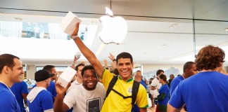 Apple’s First Ever Brazilian Apple Store Opens To Over 1,500 Fans