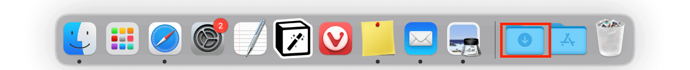 apple dock with an outline highlighting the downloads folder