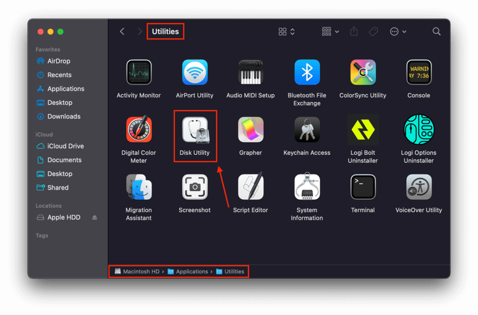 finder applications window with a pointer towards the disk utility app