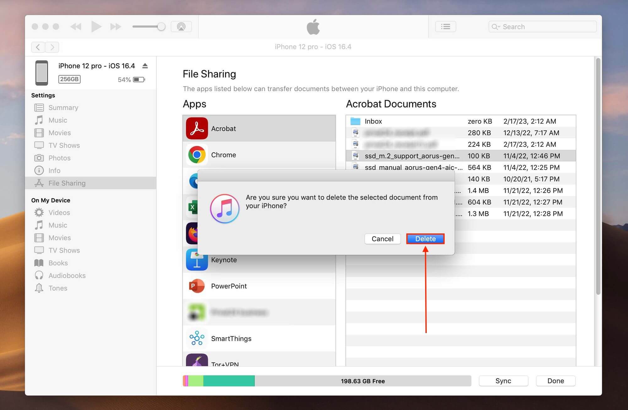 iTunes app data deletion dialogue